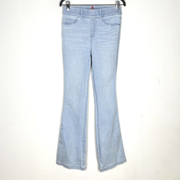 Spanx Sz MP but more like a SP or XS Petite Flare Pull On Jeans Light Wash - Picture 2 of 12